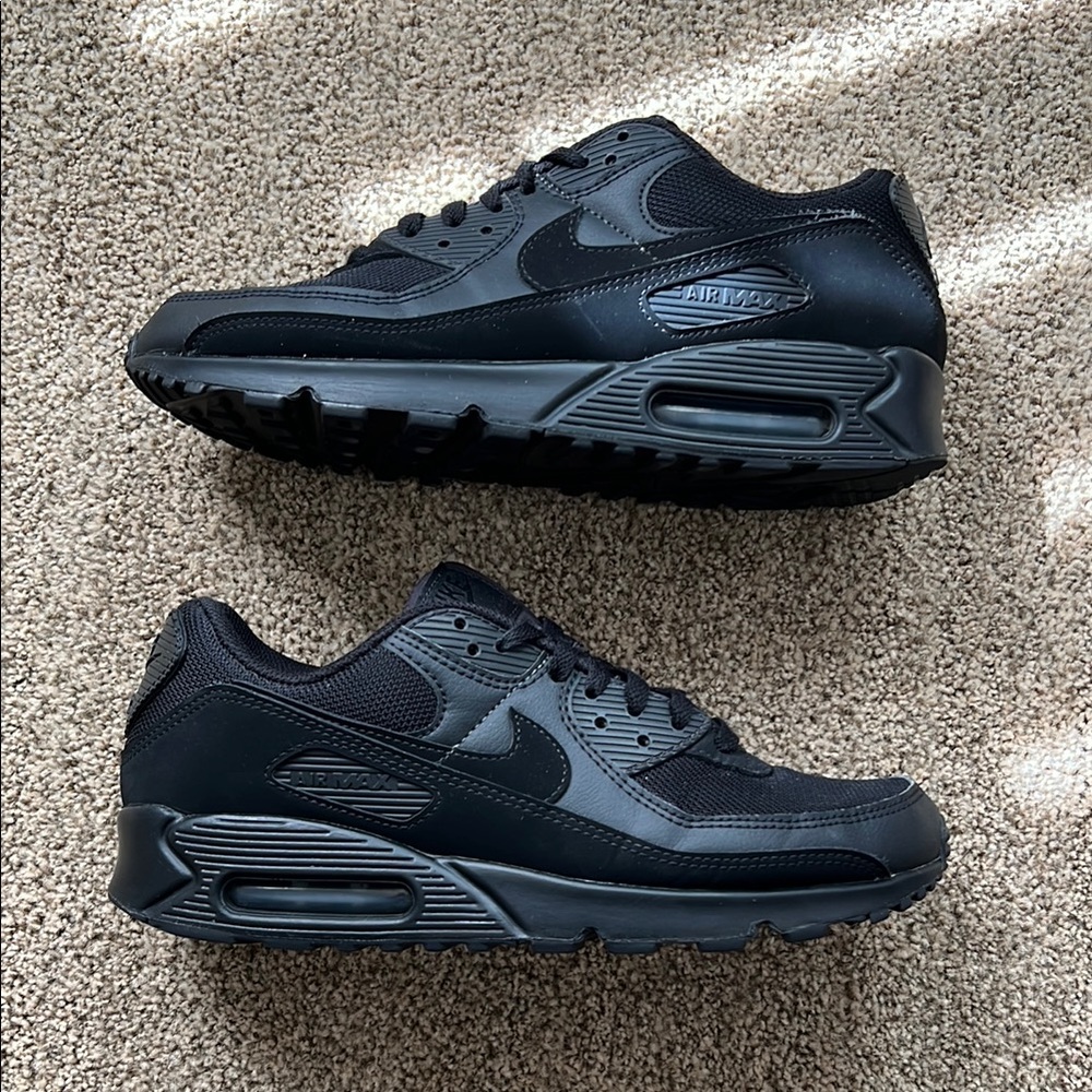 Nike Black Air Max 90 Sneakers